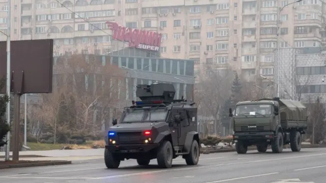 На вулицях Алмати