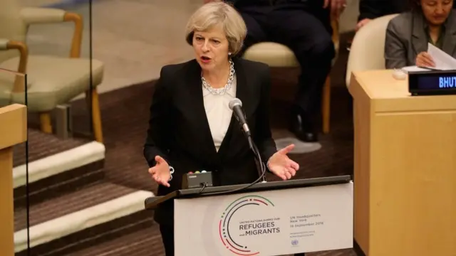 Ra'iisalwasaaraha Britain Theresa May ayaa ammaantay qorshahan