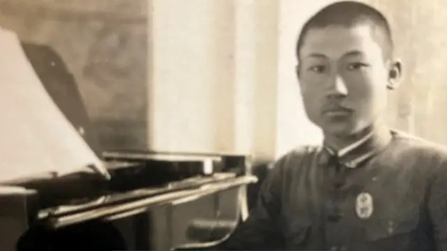 피아노는 대구사범학교를 다니던 십대 시절 본격적으로 시작했다