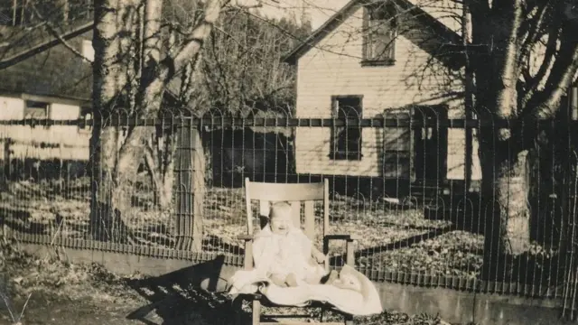 Eski bir bebek fotoğrafı