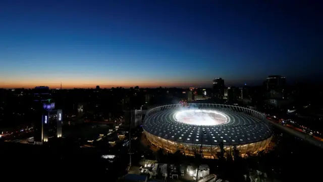 Беттеш украин баш калаасы Киевдеги Олимпиада стадионунда өттү.