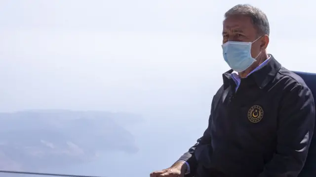 Savunma Bakanı Akar