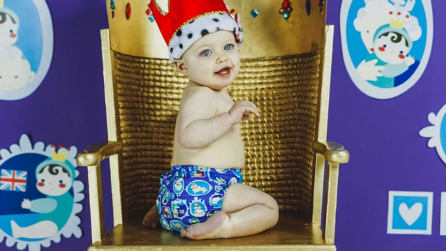 (캡션) 1시간 반만에 매진된 '로얄 패밀리 탄생 기념 기저귀'