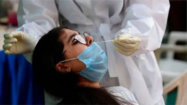 કોરોના પરીક્ષણ