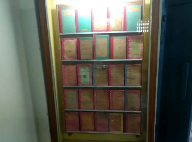 కందుకూరి ఇంట్లో పుస్తకాలు