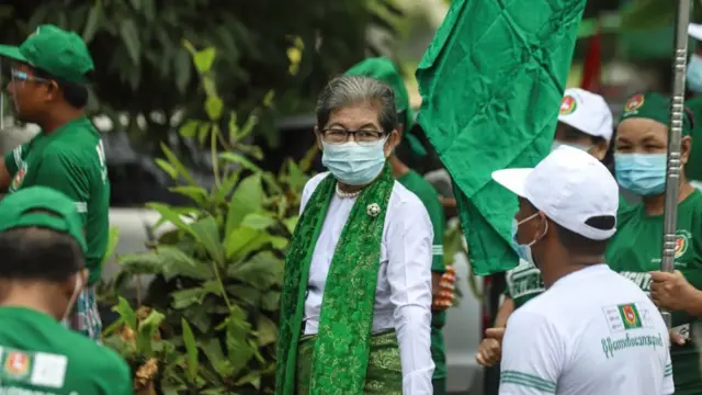 ပြည်ခိုင်ဖြိုး ကိုယ်စားပြုဝင်ပြိုင်မယ့် ဒေါ်ခင်ဝိုင်းကြည်