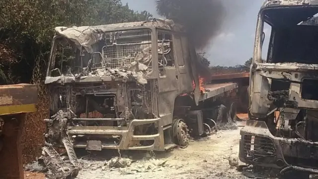 Malori hayo yalichomwa moto na madereva wake kutekwa nyara