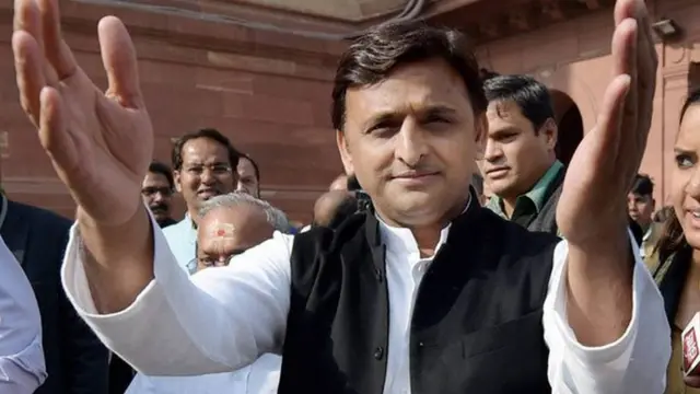 अखिलेश यादव