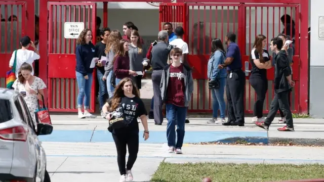 Escuela secundaria Marjory Stoneman Douglas de Florida.