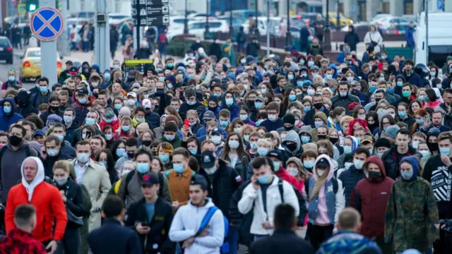 Los partidarios del activista de la oposición Navalny en una manifestación no autorizada.