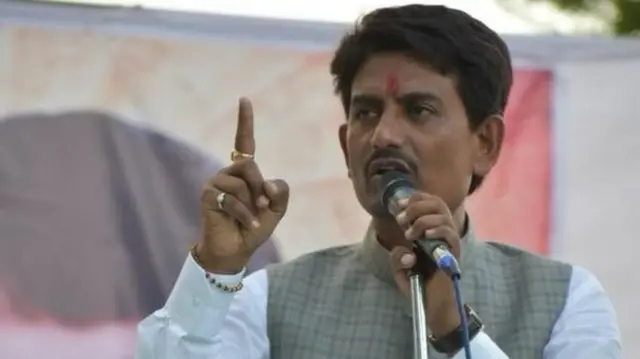 அல்பேஷ் தாக்கூர்