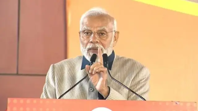 नरेंद्र मोदी