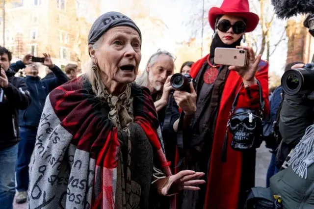 ویوین وست وود، طراح لباس