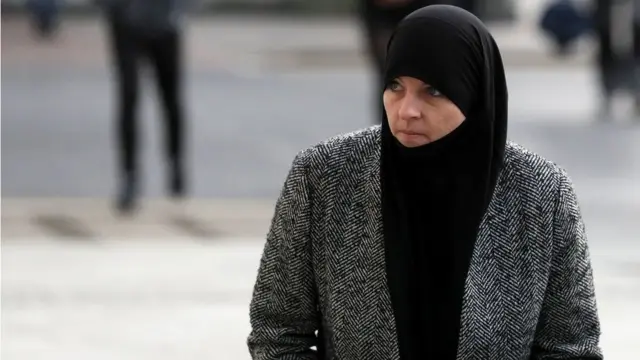 لیزا اسمیت، سرباز سابق نیروهای دفاعی جمهوری ایرلند