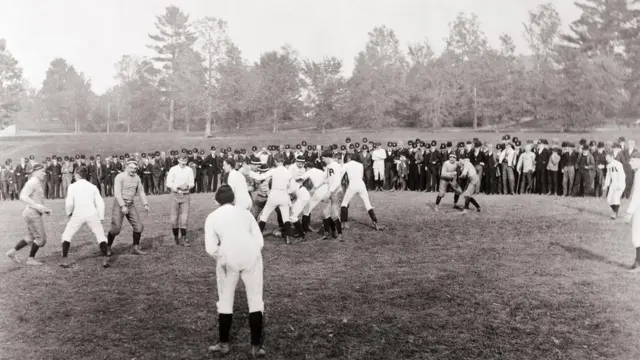 결국 고용주들은 토요일과 일요일을 완전히 쉬어야 결근을 줄이고 효율을 높여준다는 것을 확인했다