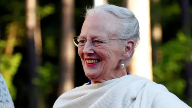 د ډنمارک دویمه ملکه مارګرېټ د ډنمارک د لیدلو لپاره د ملکې په رسمي بلنه هلته ورغلې وه