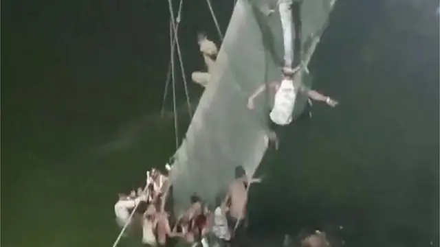 గుజరాత్ మోర్బీ బ్రిడ్జి