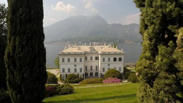 د ماڼۍ ښکلا په خپل ډول کې بې ساري ده.