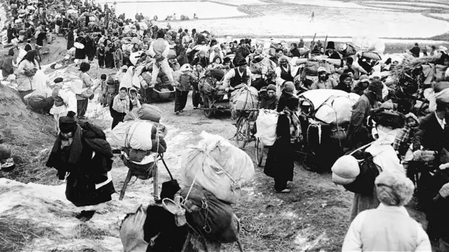 Refugiados de Corea del Norte intentan cruzar al sur.