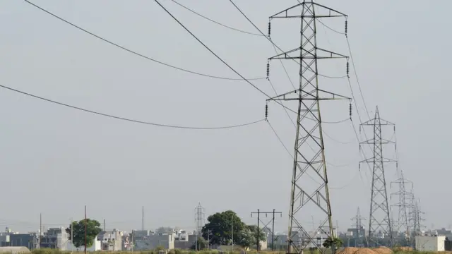 హైటెన్షన్ వైర్లు