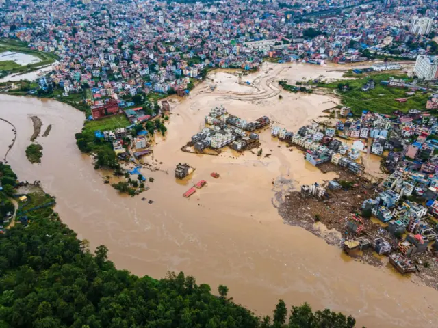 नेपाल