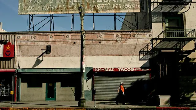 Café abandonado en California.