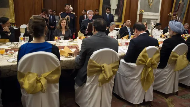 راشٹر پتی بھون میں منعقدہ ایک ڈنر کا منظر