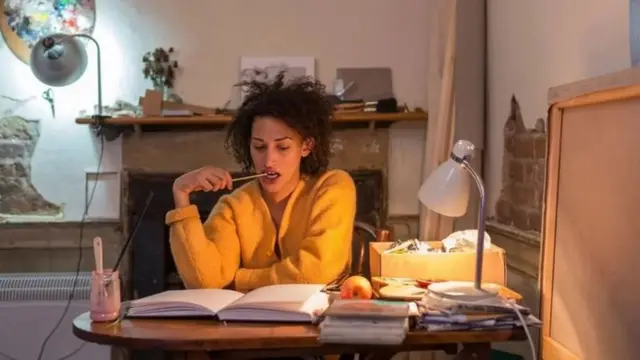 خطوات تساعدك على "برمجة" عقلك للتفكير في حلول عبقرية