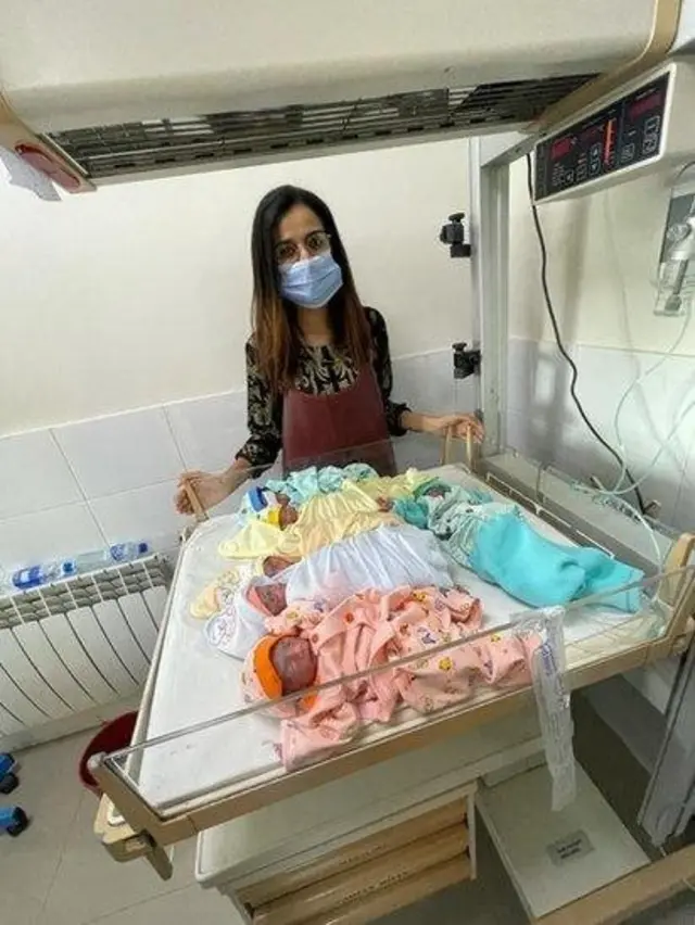 सात बच्चों का जन्म