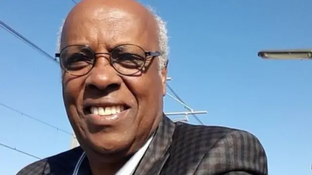 ኣቶ ክብሮም ዳፍላ