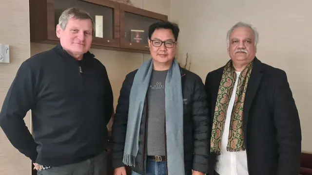 స్లొవేకియా అధికారులతో కిరెన్ రిజిజు