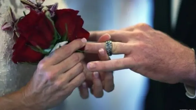 இதய நோய் ஆபத்துக்களிலிருந்து 'திருமண பந்தம்' பாதுகாக்கும்