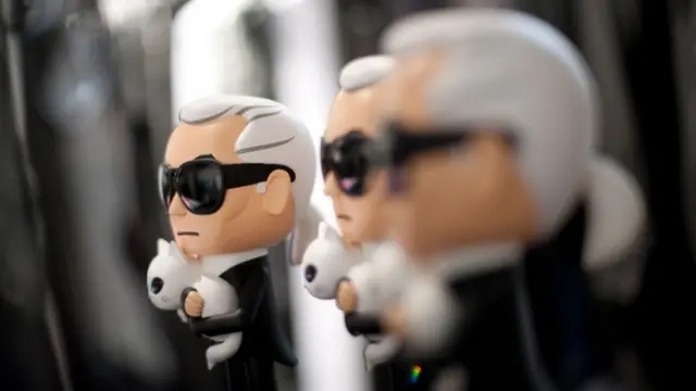 Фігурка Лагерфельда з котом