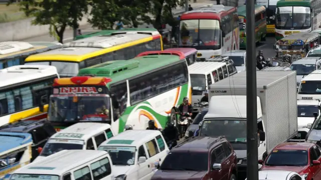 Merokok di tempat umum