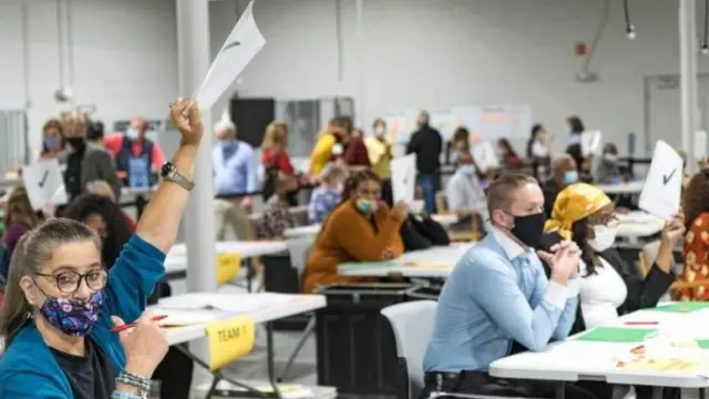 د امریکا ټاکنیز جنجال