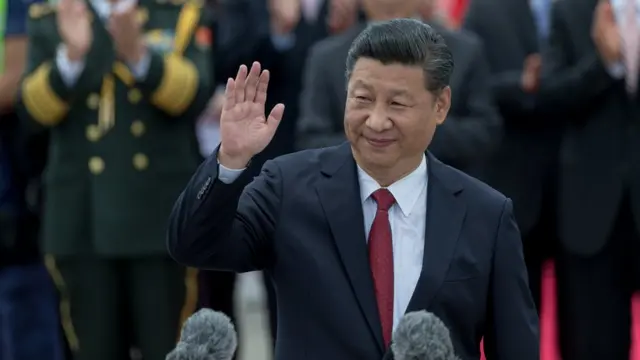 習近平在機場發表演講