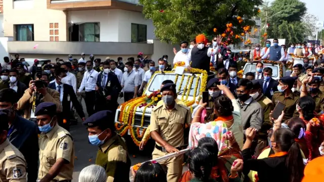 મુખ્ય મંત્રી ભૂપેન્દ્ર પટેલ અને સી.આર.પાટીલમાં રાજકોટમાં રોડશોમાં