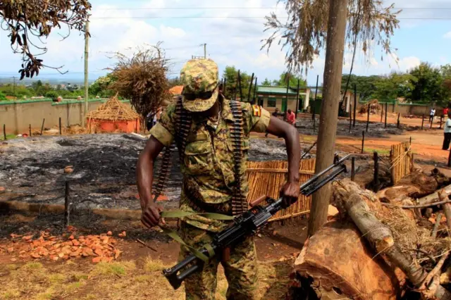 Nyumba nyingi katika ufalme huo zilichomwa moto