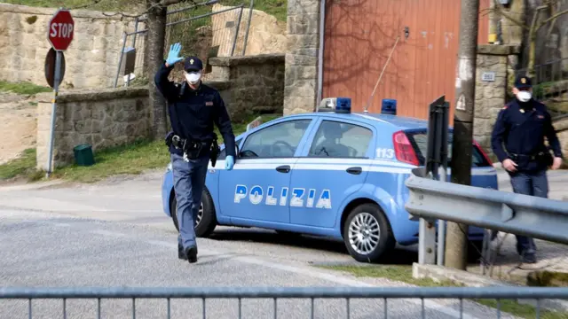 Polisi Italia, virus corona
