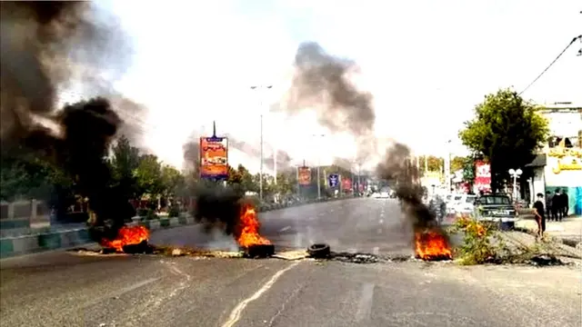 ईरान में सरकार विरोधी प्रदर्शन