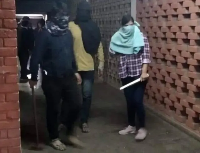 जेएनयू हमलावर