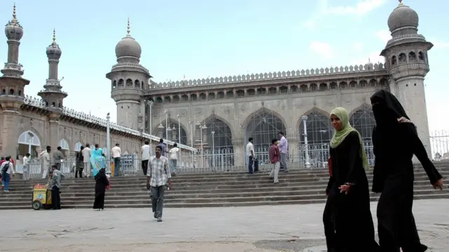 হায়দ্রাবাদের মক্কা মসজিদ। এখানে বিস্ফোরণেও নাম জড়ায় হিন্দু জঙ্গীদের