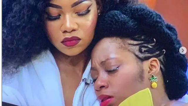 Khafi ati ọrẹ rẹ