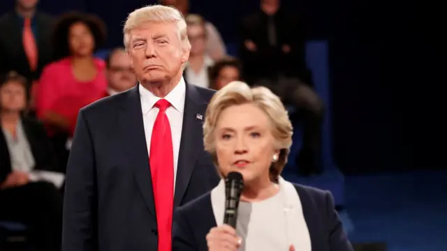 Donald Trump e Hillary Clintonblaze aposta copadebate