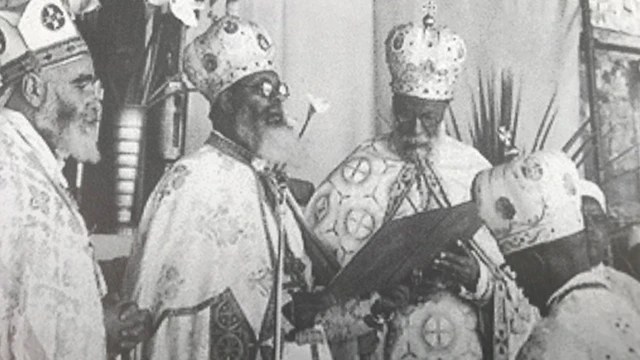 ኣቡነ ኣብርሃ ፍራንስዋ ብዕለት 8/10/1961 (ዓ.ም.ፈ.) መዓርግ ጵጵስና ክቕብኡ