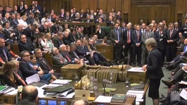 අගමැතිනි තෙරේසා මේ පාර්ලිමේතුවේ මහජන නියෝජිත මන්ත්‍රී මණ්ඩලය අමතමින්