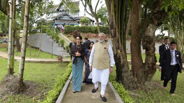 मोदी और सू ची