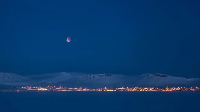 Artički zaliv noću