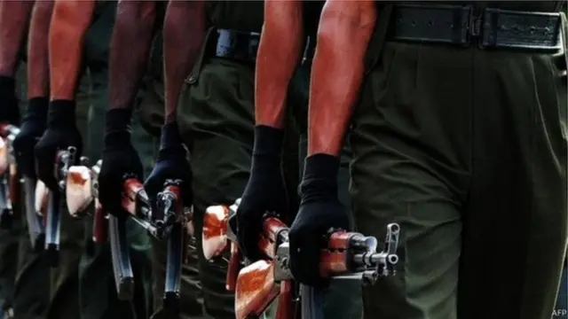 යුද හමුදාවට තෙල් බෙදා හැරීම පිළිබඳව දැනුමක් ඇති බව හමුදා ප්‍රකාශක බ්‍රිගේඩියර් රොෂාන් සෙනෙවිරත්න පවසයි