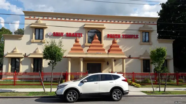 न्यूयॉर्क में पंडित पर हमला